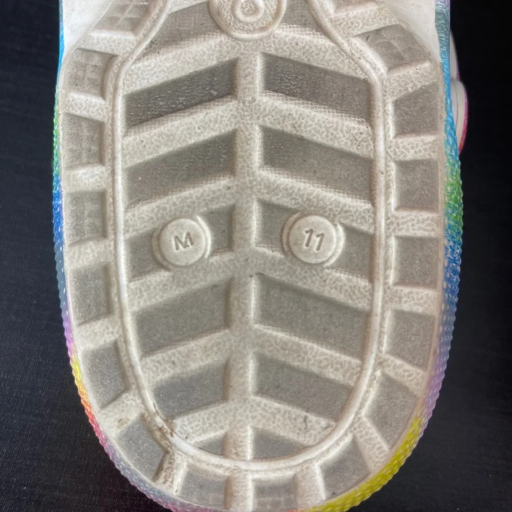 Crocs Classic Lined‎ Clogs Mens 11 Rainbow Tie Dye Black Fuzzy Fur Slip On Shoes
